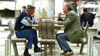 Assistir à revolução numa cabine telefónica