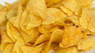 Batatas fritas de pacote ou um shot de &oacute;leo