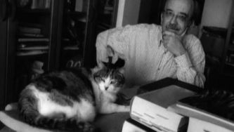 Manuel António Pina: "se não escrevesse era capaz de ser infeliz"