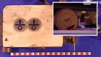 Quanto avança uma carga montada sobre cilindros?