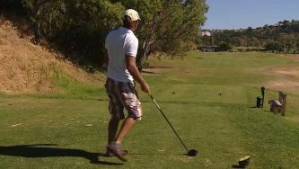 tenis para jogar golfe