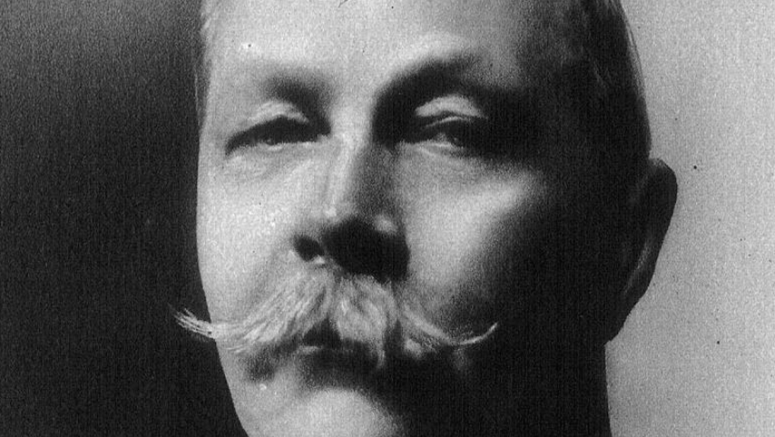 Arménio Vieira, conde da sátira crioula